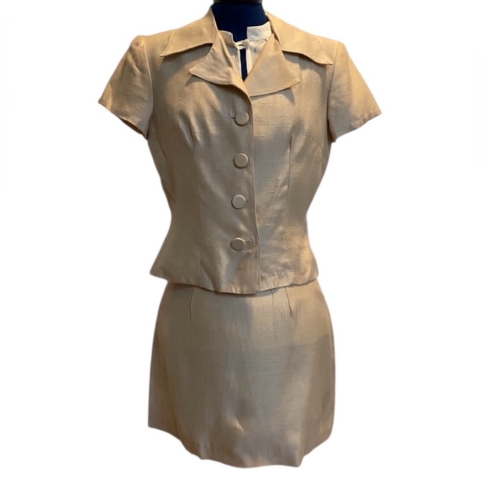 XOXO * Silk 1940’s style suit